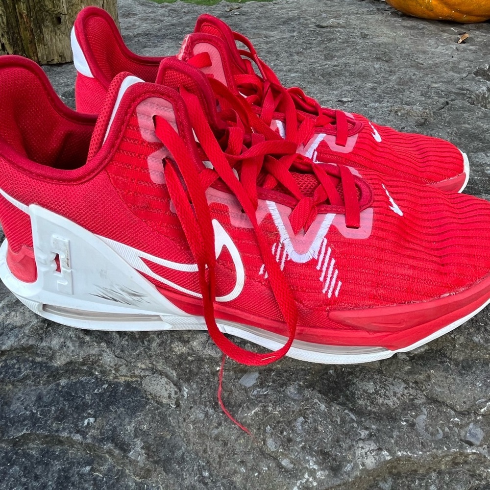 Nike Basketball Shoes